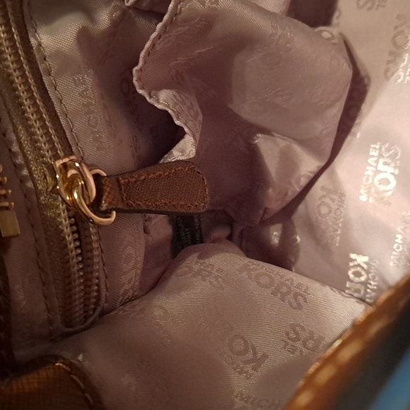 MUCHAEL KORS Dillon-SMALL SATCHEL & CROSS BODY - Picture 5 of 7